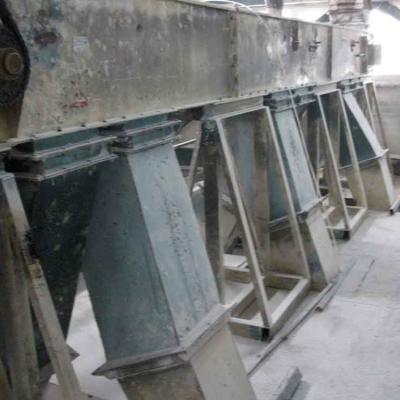 Chain conveyor devider